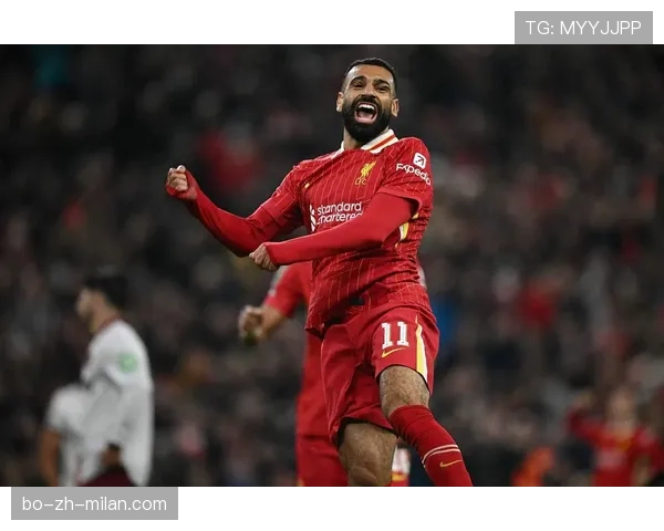 在利物浦体系下马内与萨拉赫射门路径分化趋势